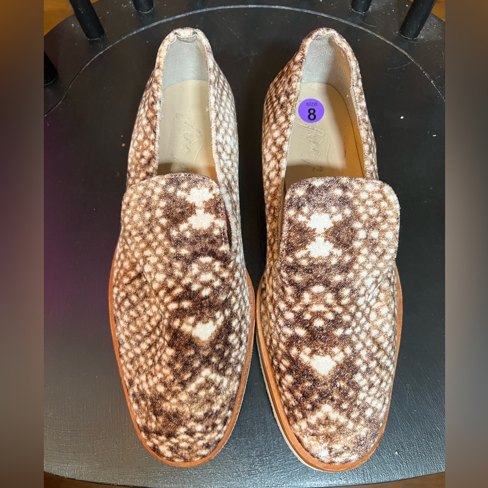 EUC Free People Velvet Snake Eyes Slip On Loafer Size 8 Super Comfy‎